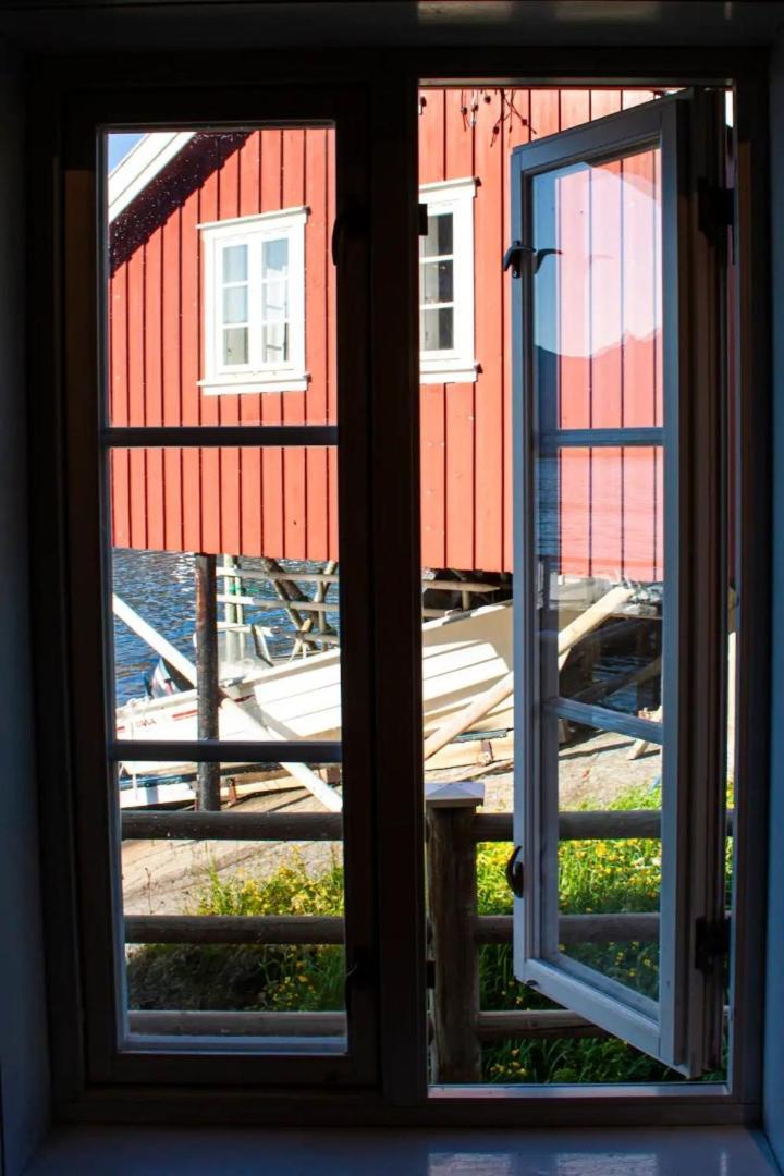 Authentic Located Close To Reinebringen Lofoten Vakantiehuis