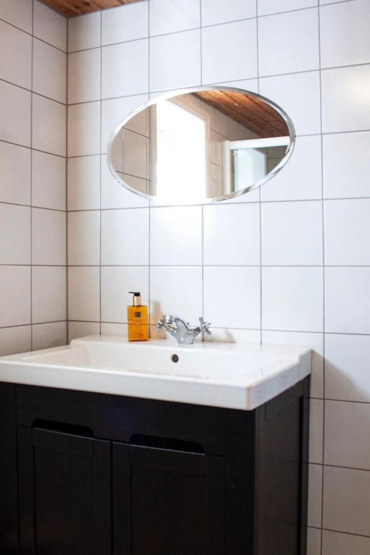 Authentic Located Close To Reinebringen Lofoten * Reine